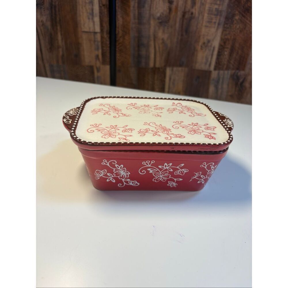 Temp-tations Floral Lace 0.75 Qt Loaf Baker w Lid Red